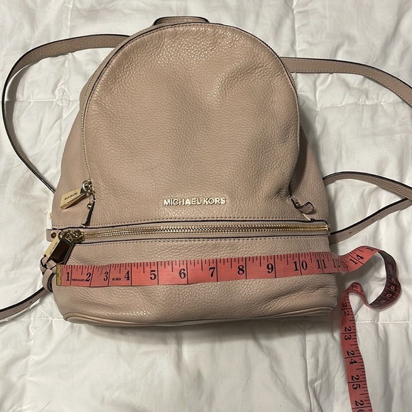Michael Kors Bagpack - Picture 8 of 10